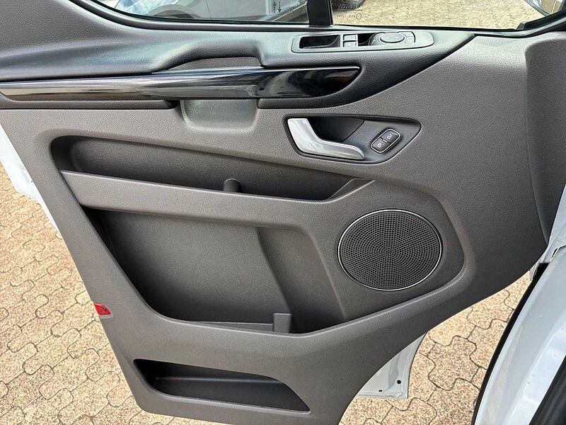 Ford Tourneo Custom Bus L1 AUTOMATIK TIT. |9-Sitzer|