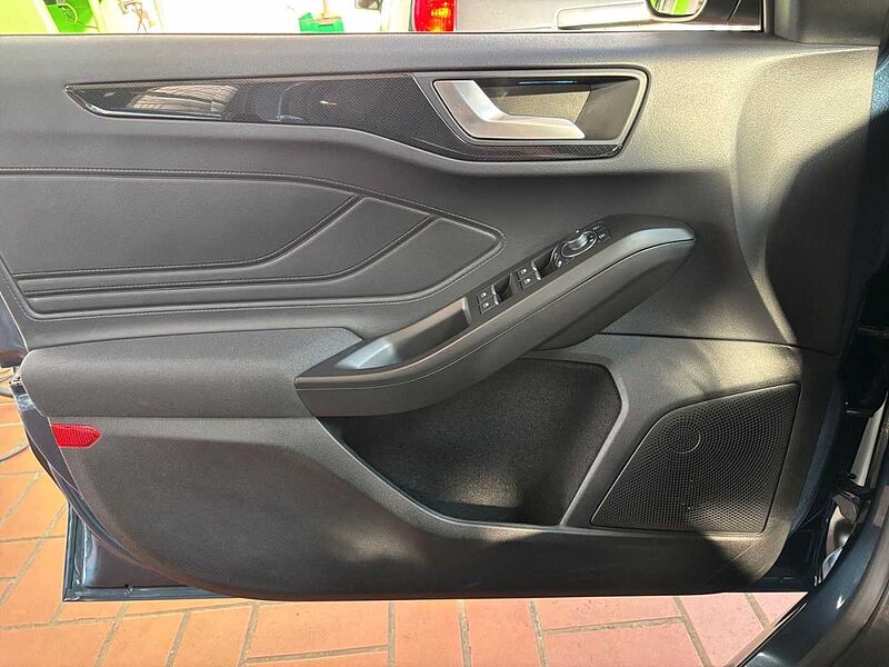 Ford Focus Turnier 1.0 HYBRID Aut 155 ST-Line X |ACC|