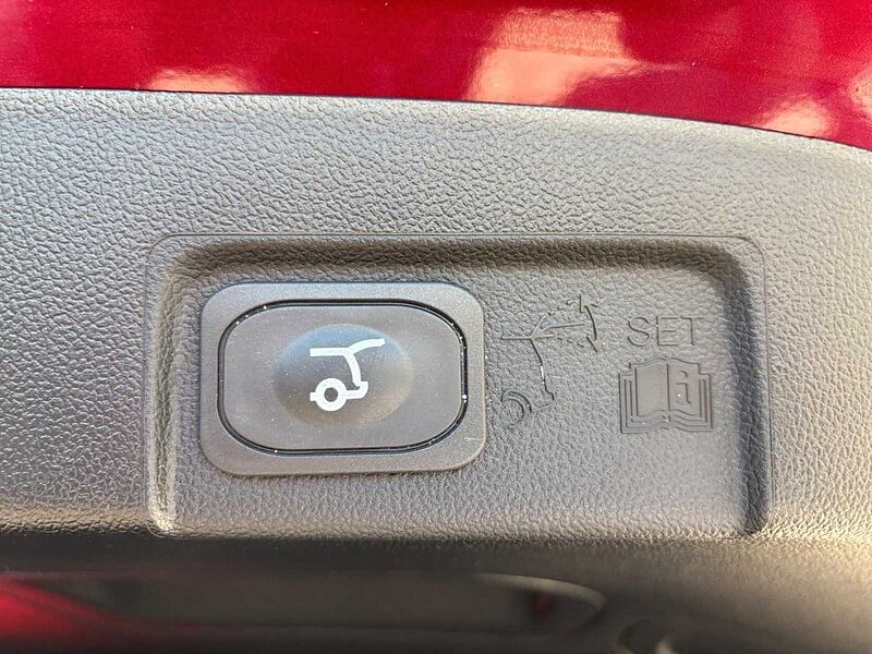 Ford Puma 1.0 HYBRID Aut Vivid Ruby Edition |Massage|