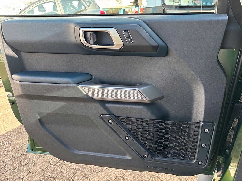 Ford Bronco 2.7 EcoBoost V6 OUTER BANKS mit Heckzelt