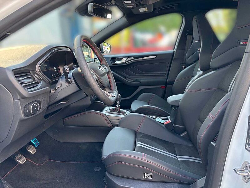 Ford Focus 2.3 EcoBoost 280PS STX |6-Gang|PD|