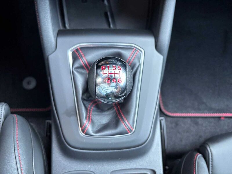 Ford Focus 2.3 EcoBoost 280PS STX |6-Gang|PD|