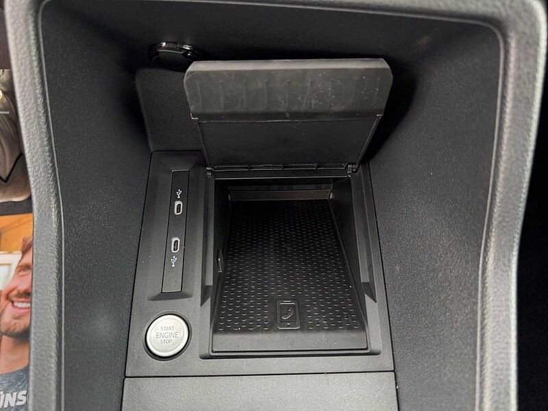 Ford Tourneo Connect 1.5 EcoBoost ACTIVE |AHK|LED|