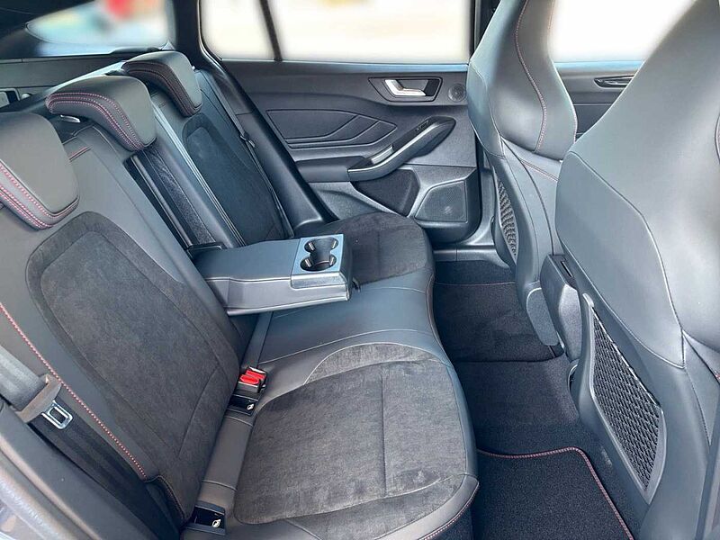 Ford Focus Turnier 2.3 EcoBoost AUT. 280 STX |VOLL|