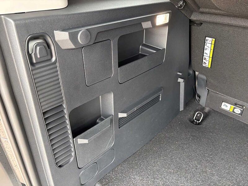 Ford Tourneo Courier 1.0 EcoBoost 125 AUT. Active