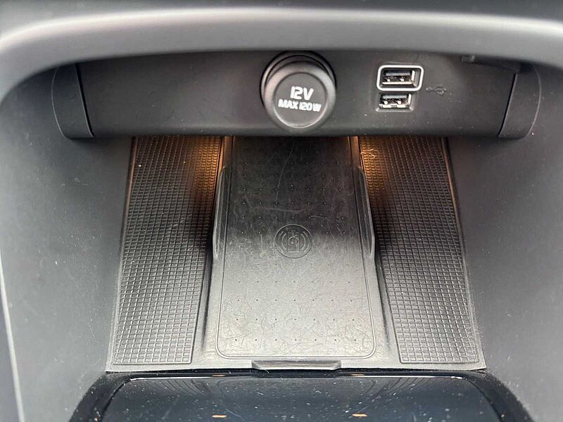 Volvo XC 40 D4 R Design Aut. 190 AWD*PREISHIT*