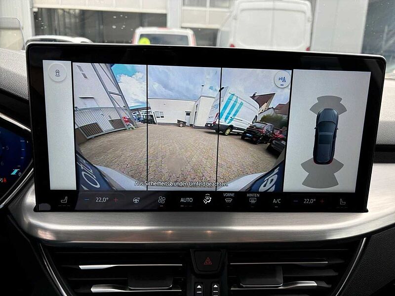 Ford Focus Turnier 1.5 EcoBlue AUT. Titanium X |ACC|