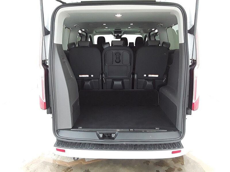 Ford Tourneo Custom 320 L2 AUT. Titanium |9-Sitzer|